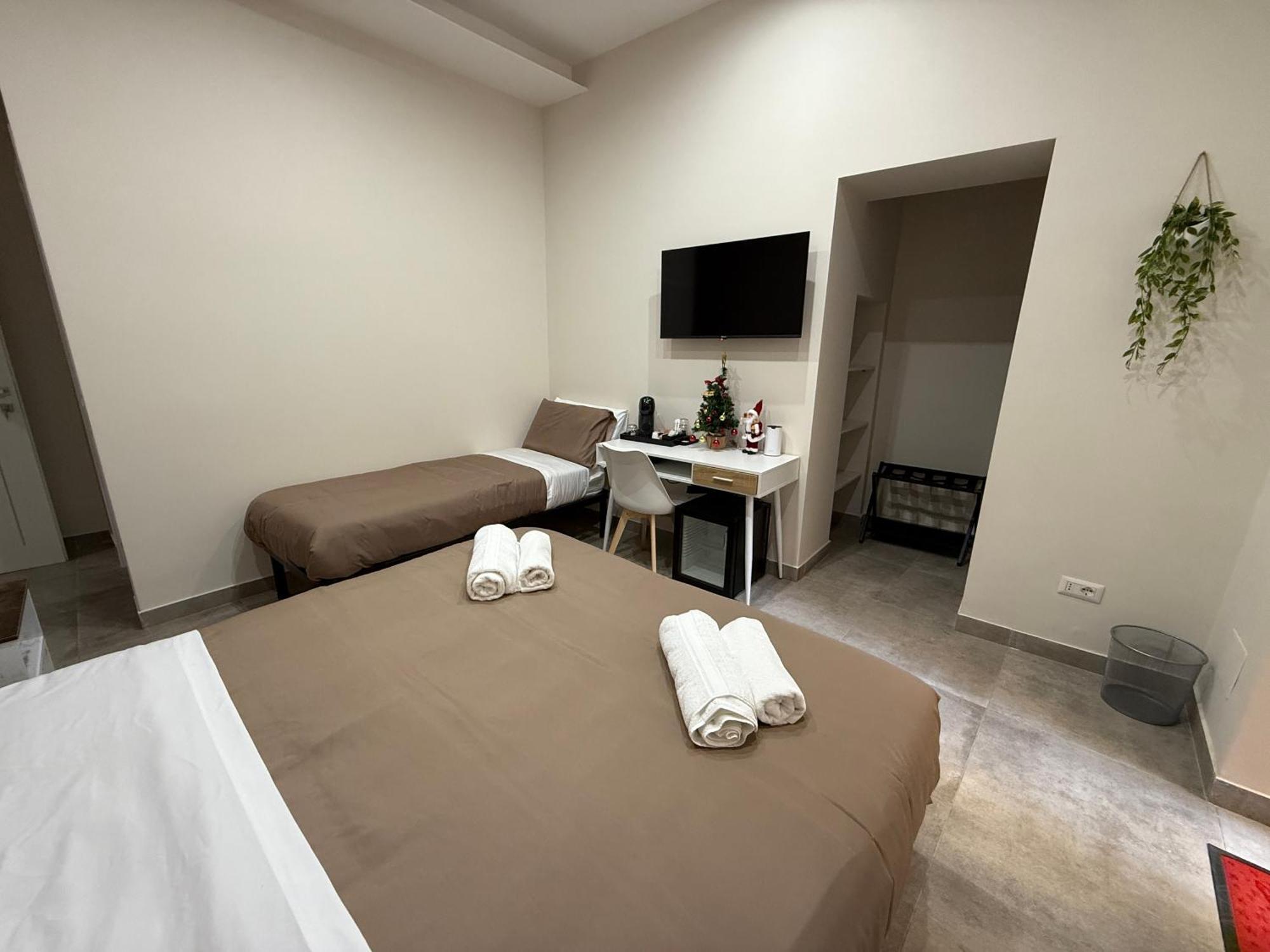 Stay In Naples - Arenaccia 211 Rooms And Suite ภายนอก รูปภาพ