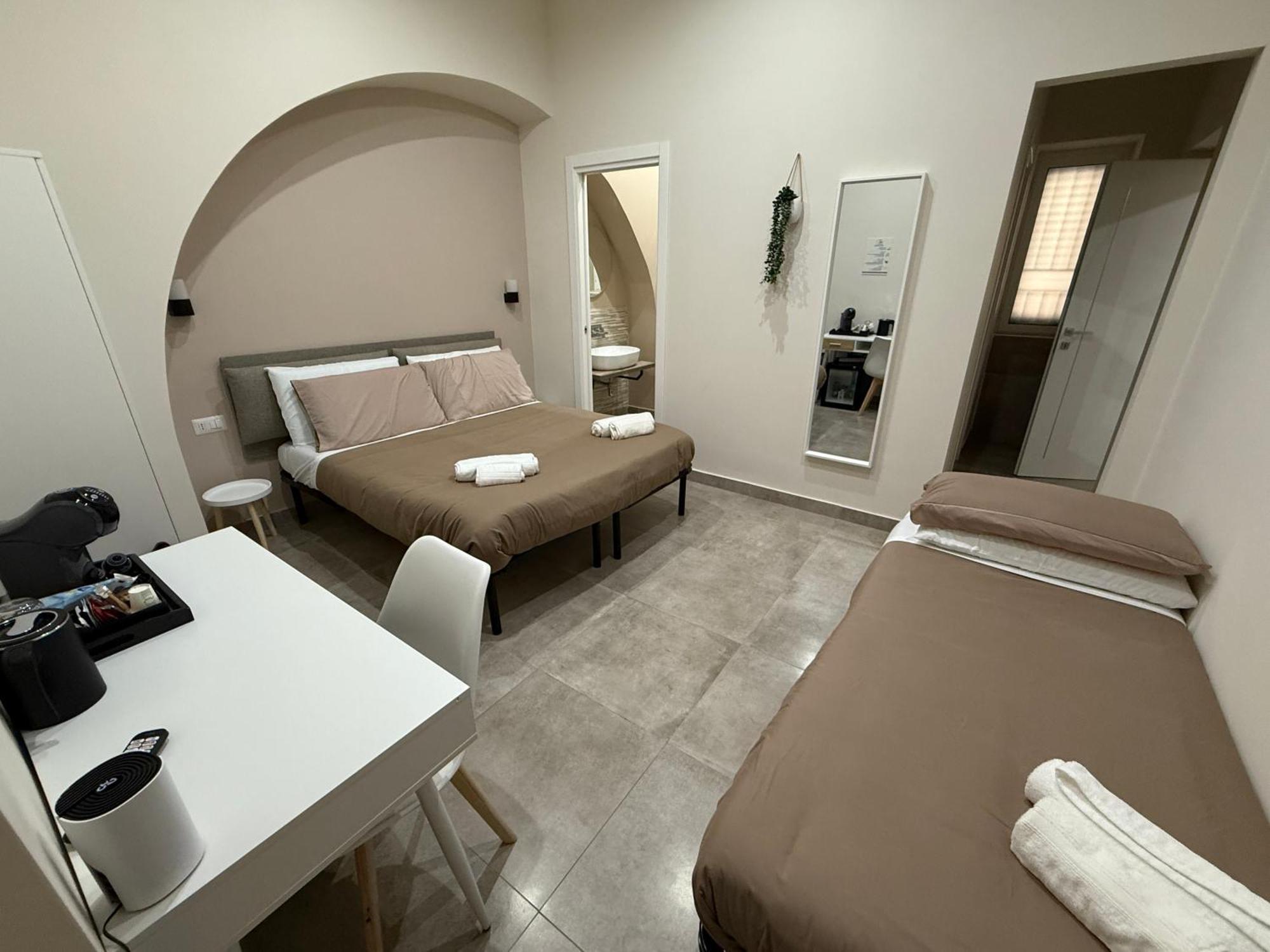 Stay In Naples - Arenaccia 211 Rooms And Suite ภายนอก รูปภาพ
